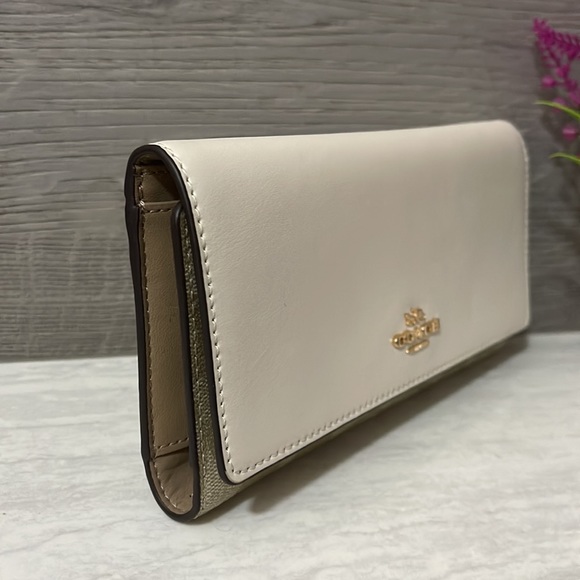 Coach Slim Trifold Wallet In Signature Canvas - Picture 3 of 8